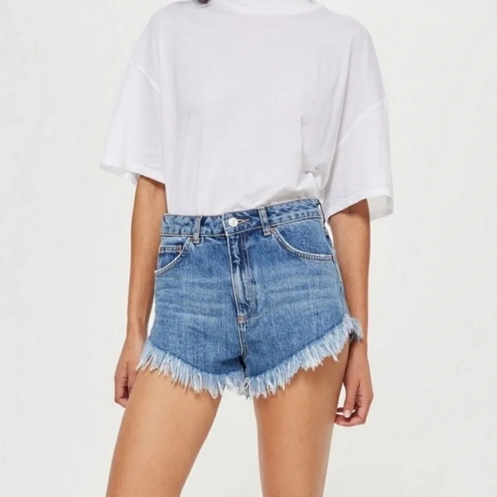 - Topshop High Waist Shorts